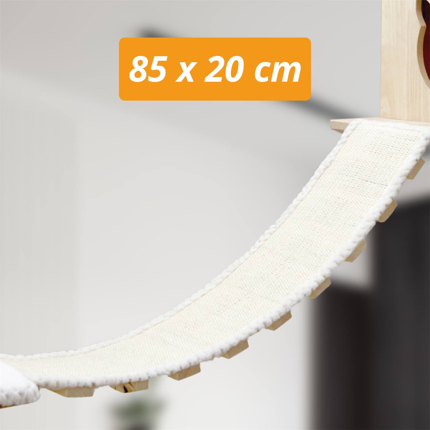 Dubbelklikken om te vergroten De massief houten kattenspeeltuin, een sisal hangbrug van 85 x 20 cm voor katten, heeft een label met Duitse tekst aan de bovenkant en is ontworpen voor plafond- en wandmontage in naturel/wit.