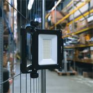 LED straler op accu met adapter - bouwlamp, werklamp, schijnwerper, 20 W, 2500 lm