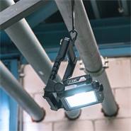 LED straler op accu met adapter - bouwlamp, werklamp, schijnwerper, 20 W, 2500 lm