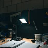 LED straler met adapter voor merkaccu’s - bouwlamp, werklamp, schijnwerper, 20 W, 2900 lm