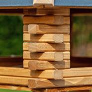 VOSS.garden "Tofta" - hoogwaardig vogelhuisje van hout met metalen dak